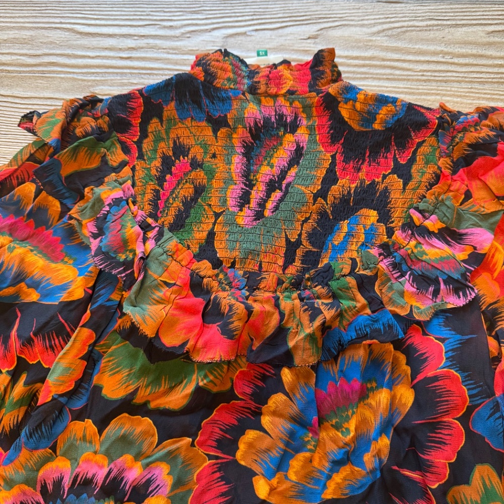 Farm Rio turtleneck floral blouse - Picture 5 of 9